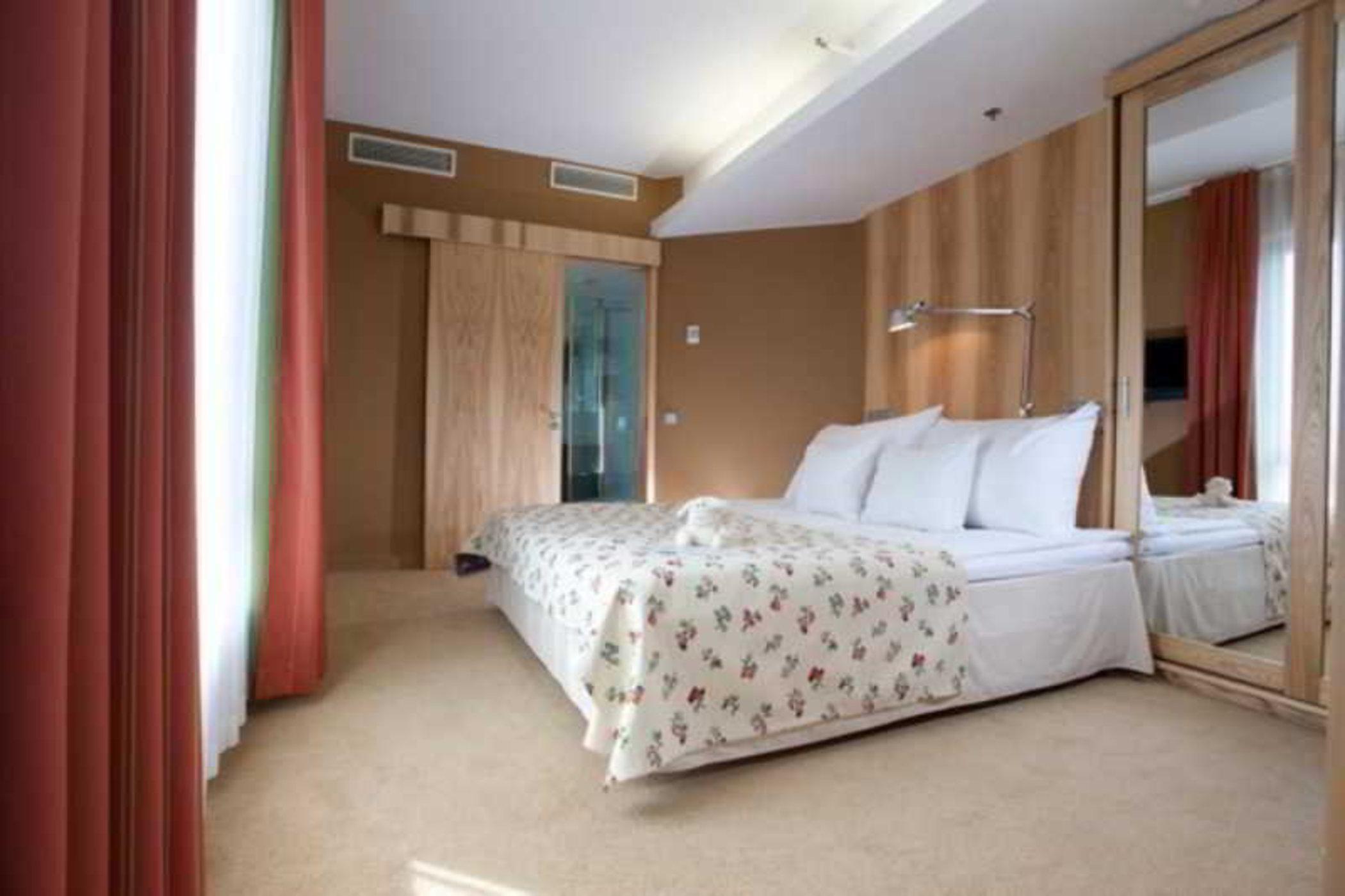Hestia Europa Hotelli 4*